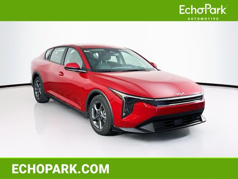 Used 2025 Kia K4 FWD image 1