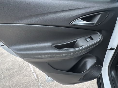 Used 2024 Buick Encore GX Sport Touring image 15