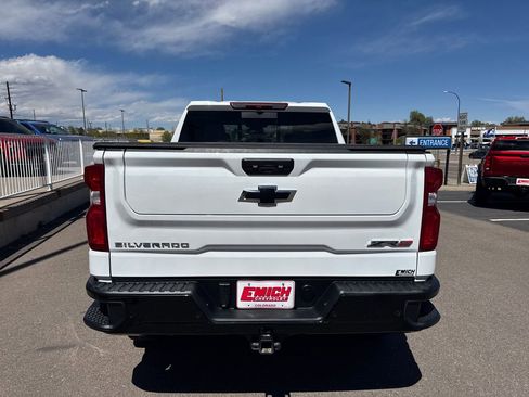 Used 2024 Chevrolet Silverado 1500 ZR2 image 4