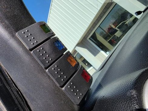 Used 2013 Jeep Wrangler Unlimited Sport image 13