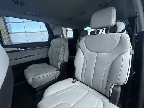 Used 2024 Hyundai Palisade SEL image 31