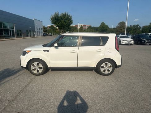 Used 2014 Kia Soul FWD image 8