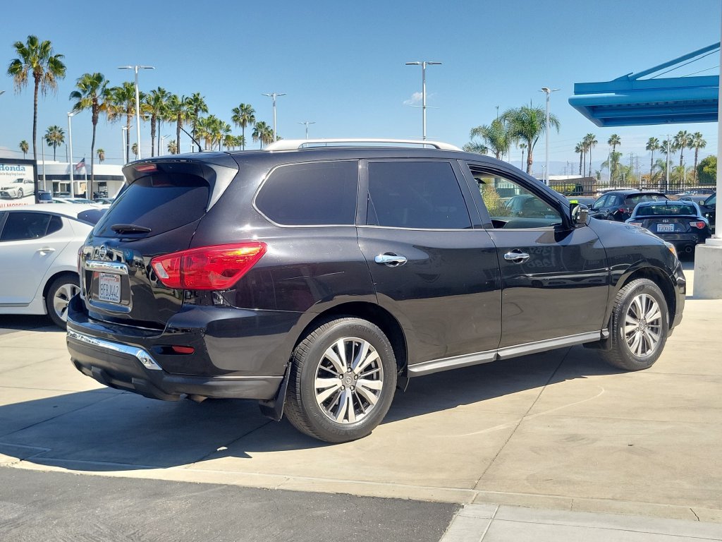 Used 2018 Nissan Pathfinder S FWD image 5