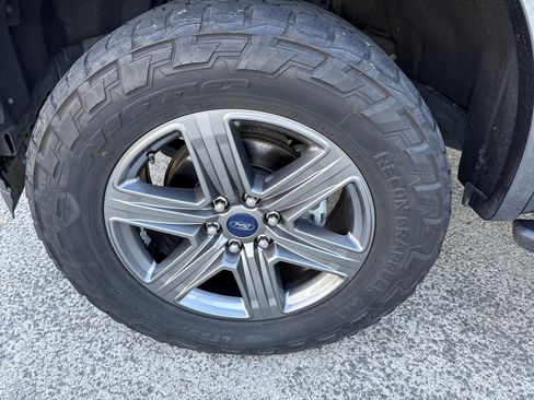 Used 2020 Ford F150 XLT w/ Equipment Group 302A Luxury image 21