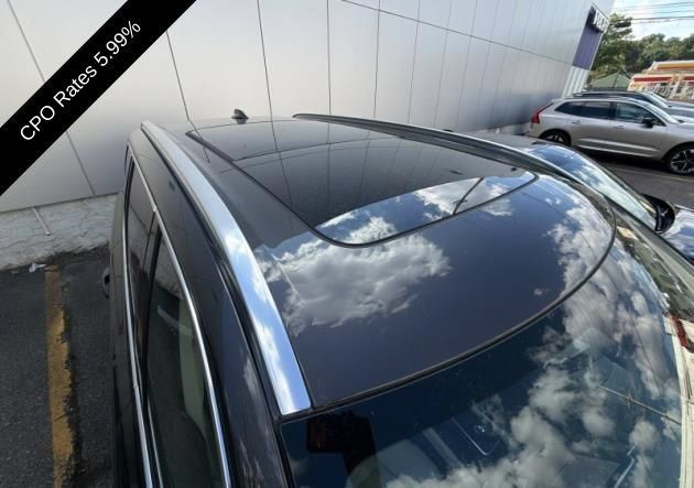 Used 2024 Volvo XC90 B6 Plus AWD/4WD image 4