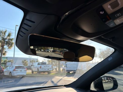 Used 2024 Volvo XC60 T8 Ultimate w/ Climate Package image 33