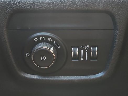 Used 2023 Jeep Grand Cherokee L Limited w/ Trailer Tow Group (B) image 26