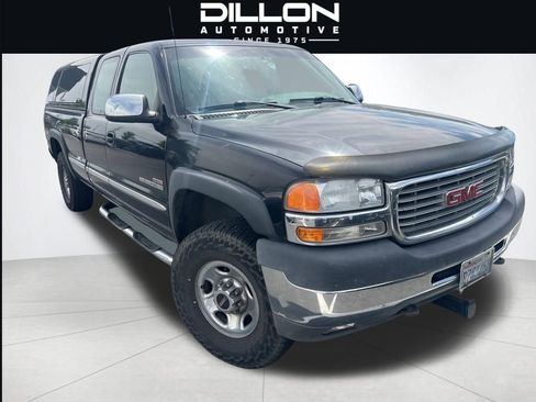 Used 2001 GMC Sierra 2500 4x4 Extended Cab HD w/ SLT Marketing Option Pkg image 2