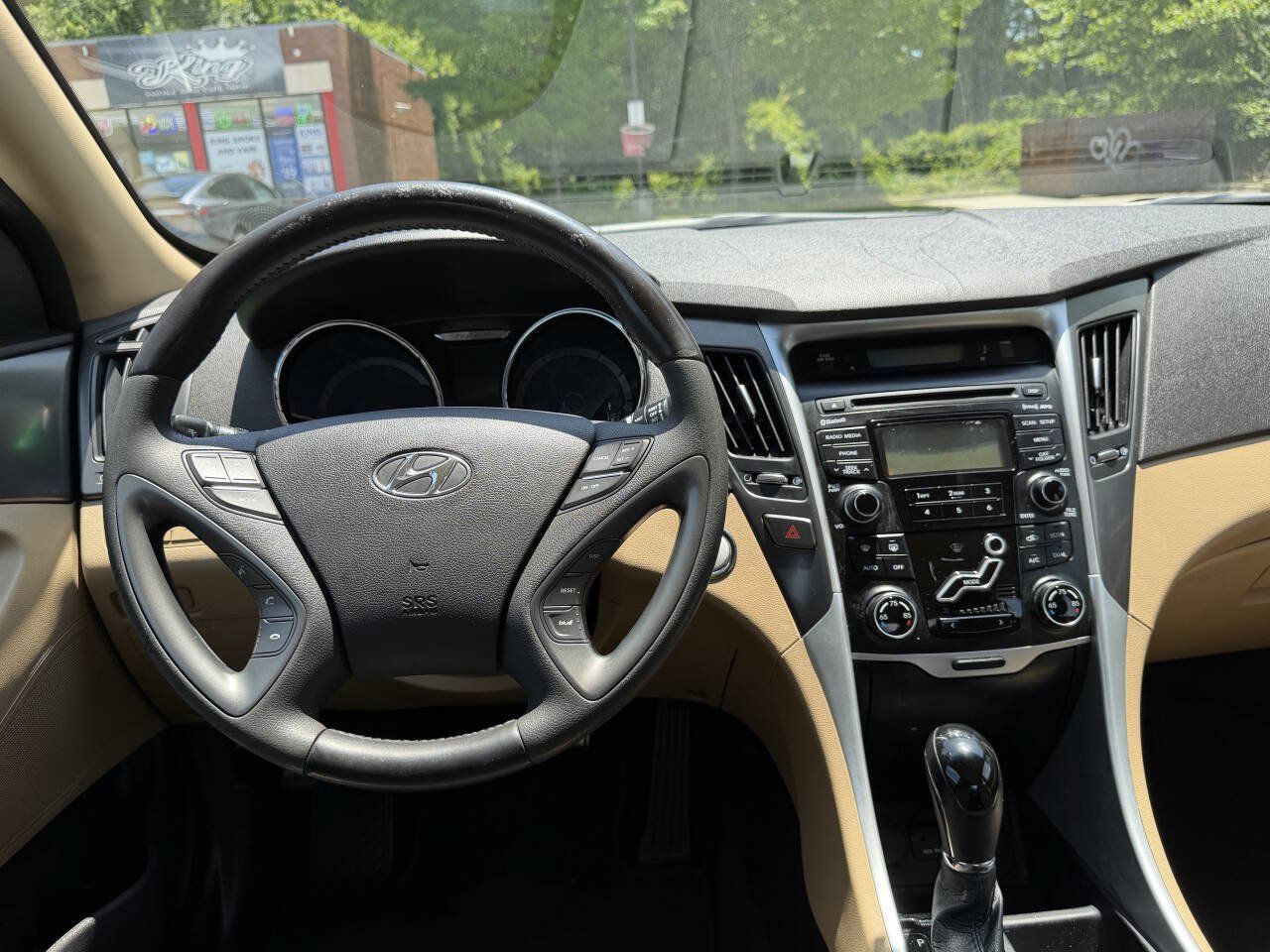 Used 2012 Hyundai Sonata Hybrid w/ Leather Pkg FWD image 10