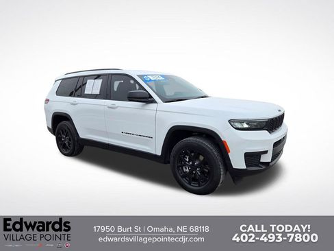 Used 2024 Jeep Grand Cherokee L Altitude AWD/4WD image 1