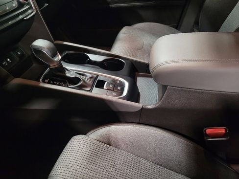 Used 2019 Hyundai Santa Fe SE image 26