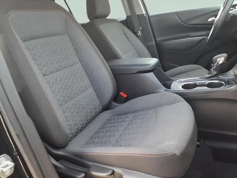 Used 2022 Chevrolet Equinox LT image 16