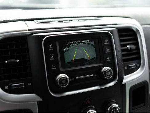 Used 2019 RAM 1500 Classic SLT RWD image 11