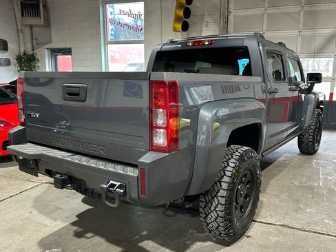 Used 2009 HUMMER H3T image 5