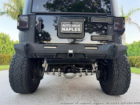 Used 2017 Jeep Wrangler Unlimited Sport w/ Quick Order Package 24S AWD/4WD image 15