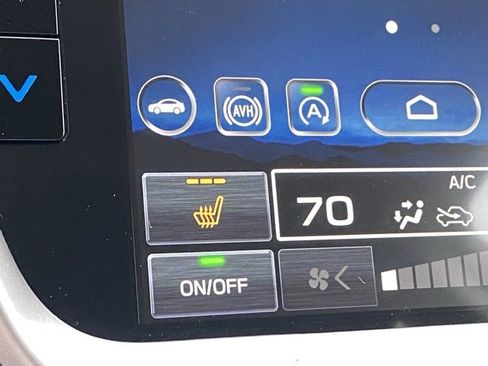 New 2025 Subaru Outback Premium image 18