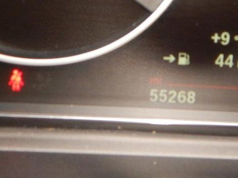 Used 2018 BMW 320i xDrive 320i xDrive AWD w/ Convenience Package image 25