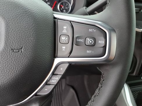 New 2026 RAM 2500 Big Horn AWD/4WD image 26