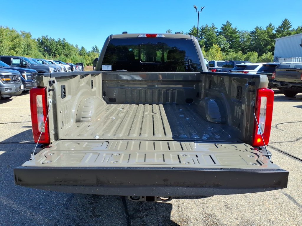 New 2027 Ford F350 XLT w/ FX4 Off-Road Package AWD/4WD image 8