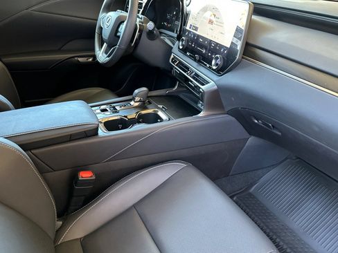 Certified 2025 Lexus RX 350h w/ Convenience Package AWD/4WD image 19