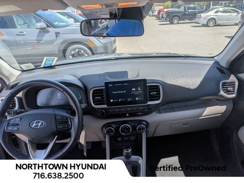 Used 2023 Hyundai Venue SEL w/ Cargo Package FWD image 7