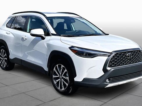 Certified 2024 Toyota Corolla Cross XLE w/ Convenience Package image 3