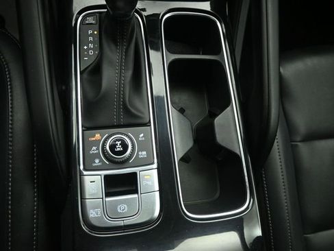 Used 2024 Kia Telluride S w/ S Sunroof Package image 19