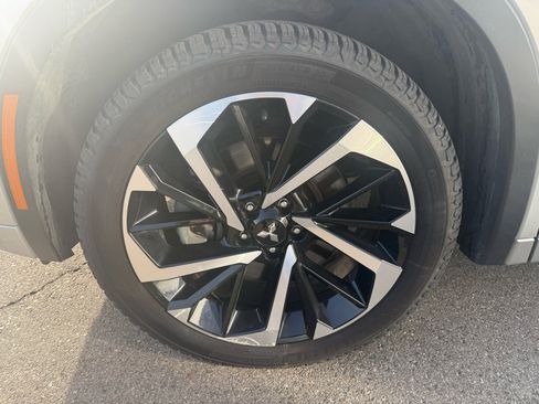 Used 2022 Mitsubishi Outlander SEL image 10