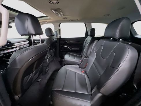 New 2025 Kia Telluride S image 26