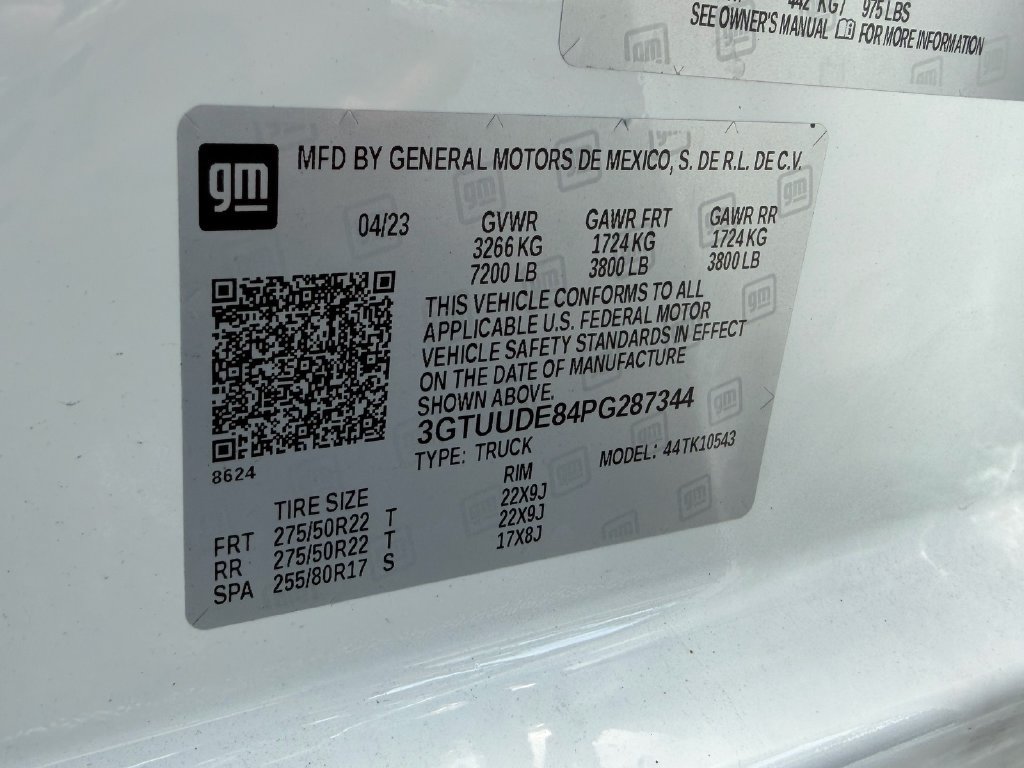 Used 2023 GMC Sierra 1500 SLT w/ SLT Premium Plus Package AWD/4WD image 21