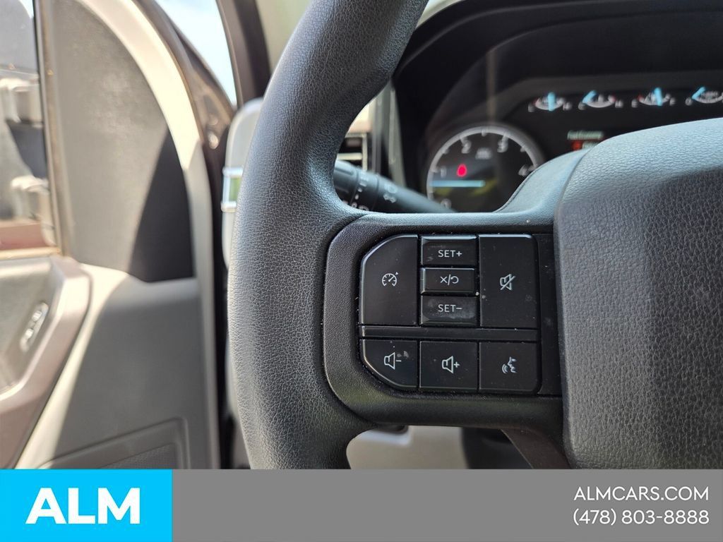 Used 2025 Ford F350 XLT AWD/4WD image 22
