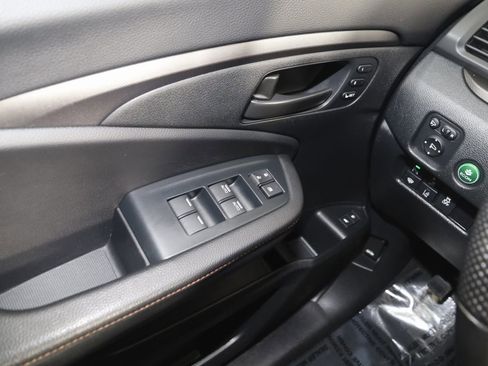 Used 2023 Honda Passport TrailSport image 27