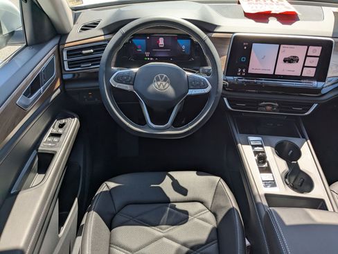 New 2026 Volkswagen Atlas SE image 31
