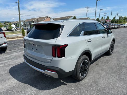New 2026 Kia Sorento S AWD/4WD image 5
