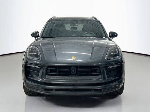 Certified 2025 Porsche Macan AWD/4WD image 6