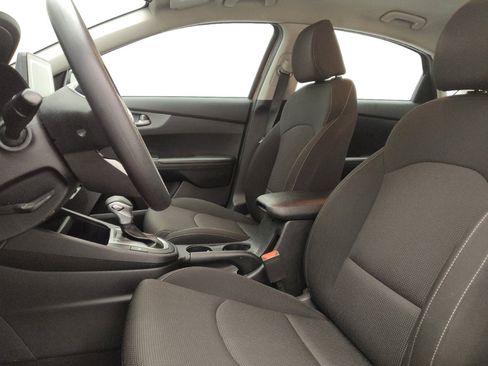 Used 2020 Kia Forte LXS image 17