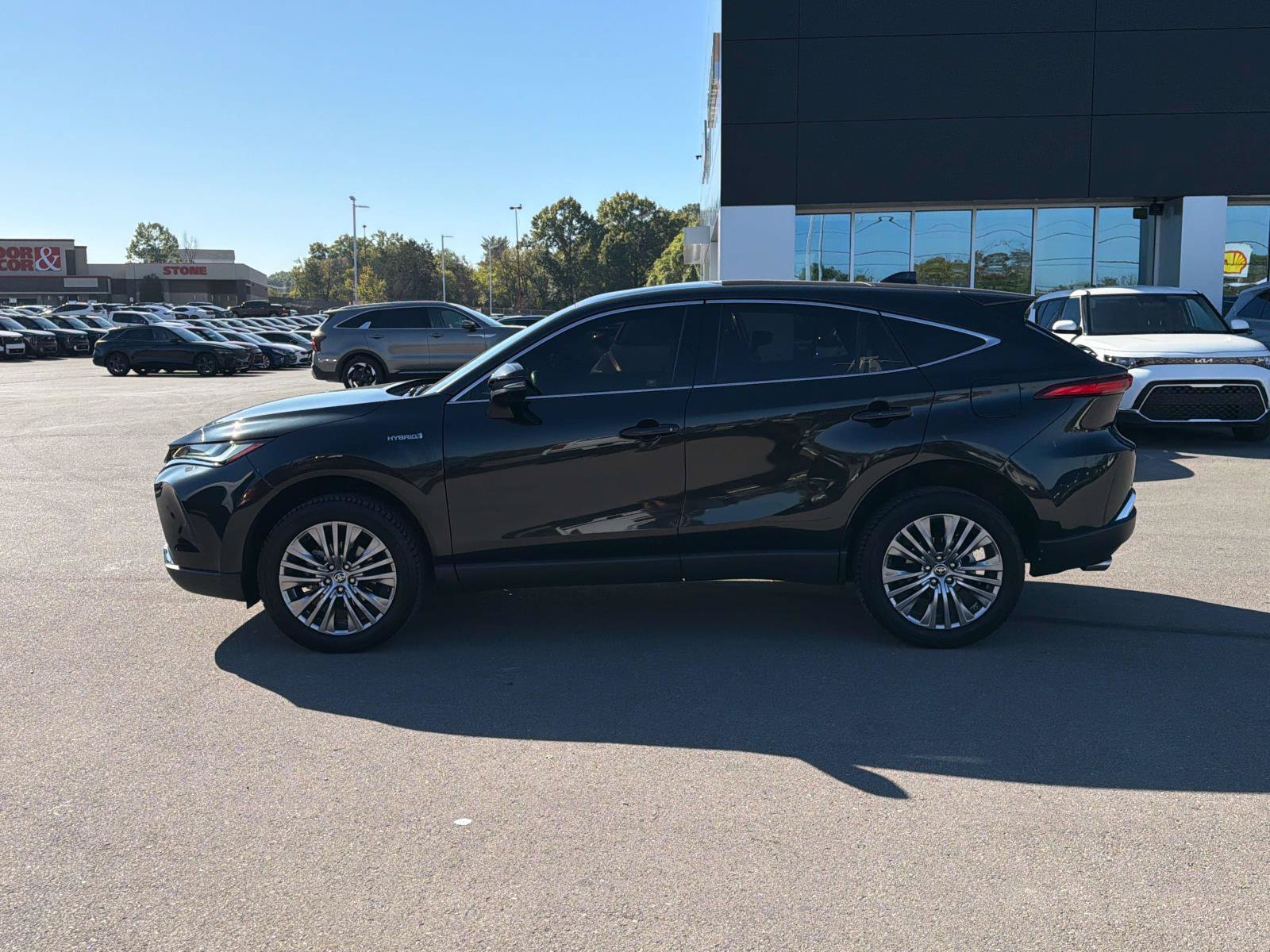 Used 2021 Toyota Venza Limited AWD/4WD image 6