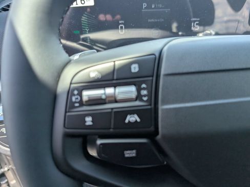 New 2026 Kia Sportage LX FWD image 16