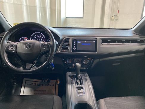 Used 2020 Honda HR-V Sport image 14
