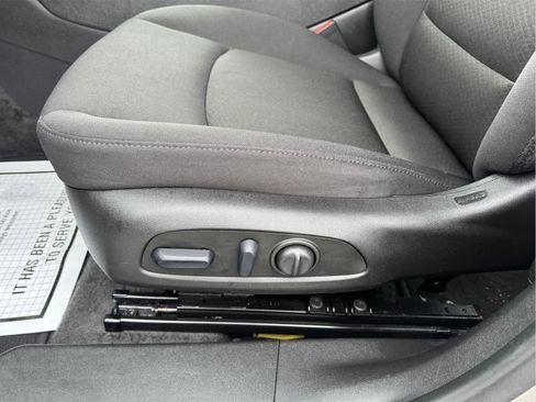 Used 2025 Chevrolet Malibu LT image 16