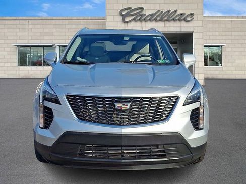 Certified 2022 Cadillac XT4 Luxury w/ Driver Awareness Package image 3