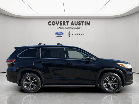 Used 2016 Toyota Highlander XLE image 5