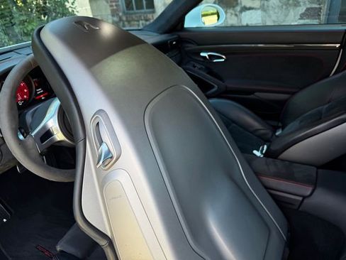 Used 2016 Porsche 911 image 29