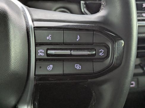 Used 2023 Chevrolet Colorado LT w/ LT Convenience Package III image 16