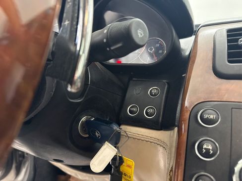 Used 2010 Maserati Quattroporte S image 32