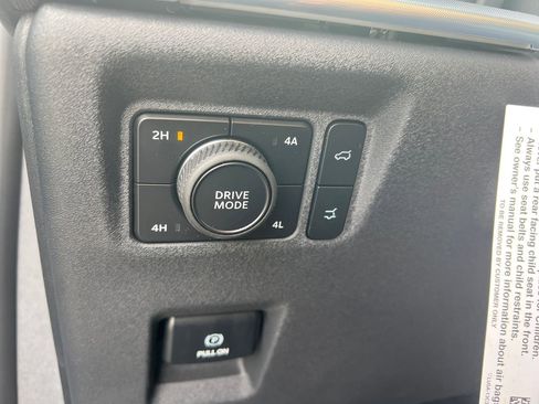 New 2025 Ford Expedition Max Platinum w/ Driver's Package image 59