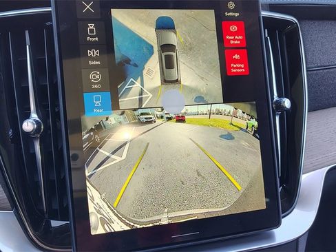 New 2026 Volvo XC90 B6 Plus image 21