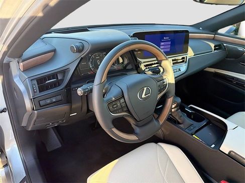 New 2025 Lexus ES 350 Ultra Luxury image 25
