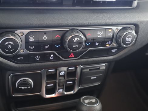 New 2025 Jeep Wrangler Sport S image 18