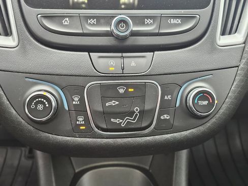 Used 2023 Chevrolet Malibu LS image 23